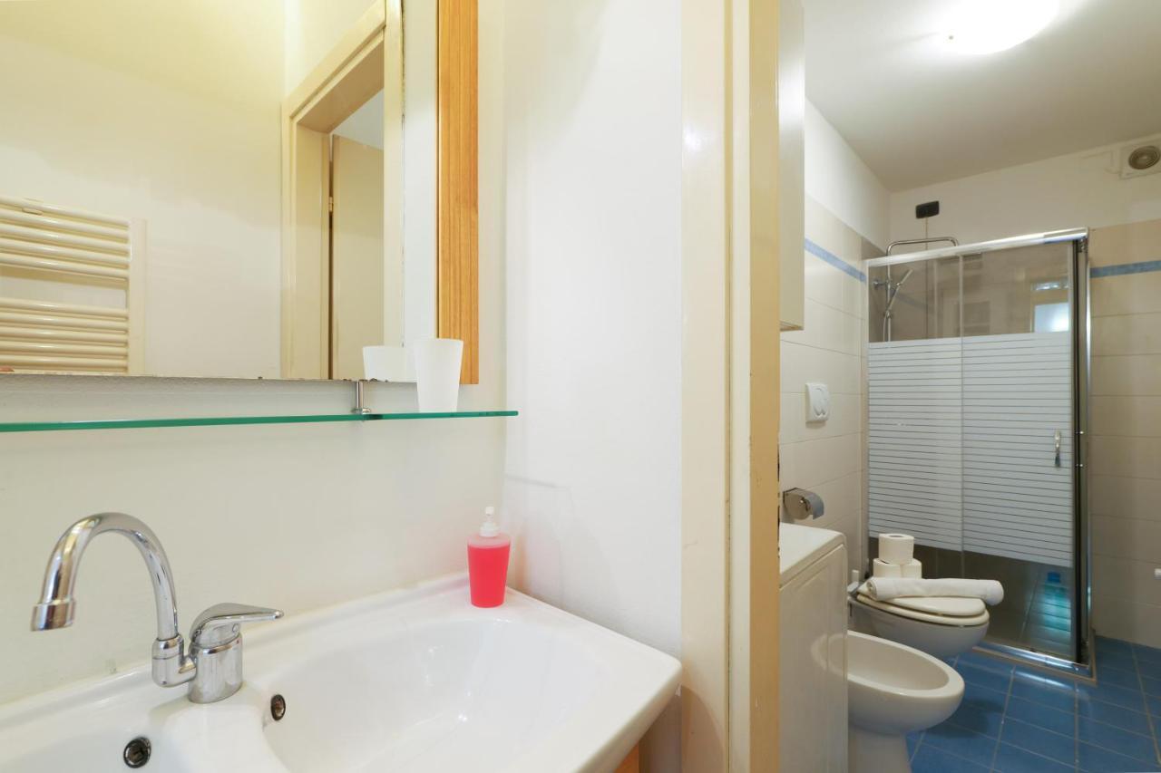 Apartamento Primopiano - Pellegrino Rossi B Milán Exterior foto